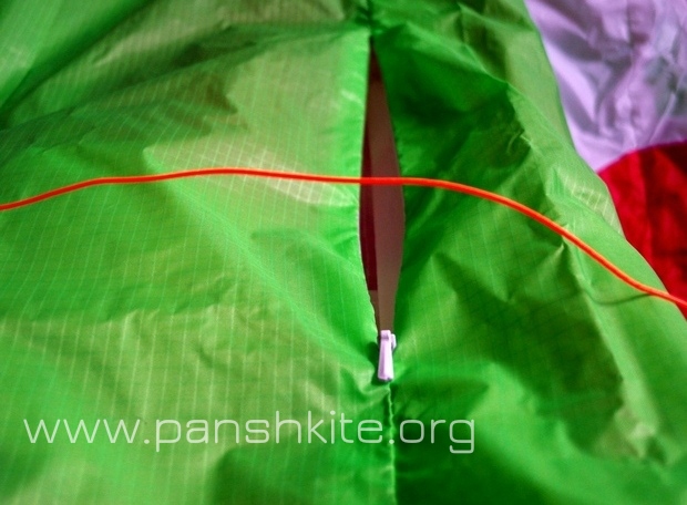 Pansh  Genesis: две молнии для дефляции (выпускания воздуха)