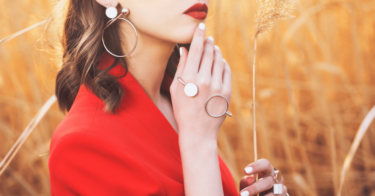 WHAT TO DO IN CASE OF AN ALERGY TO METAL