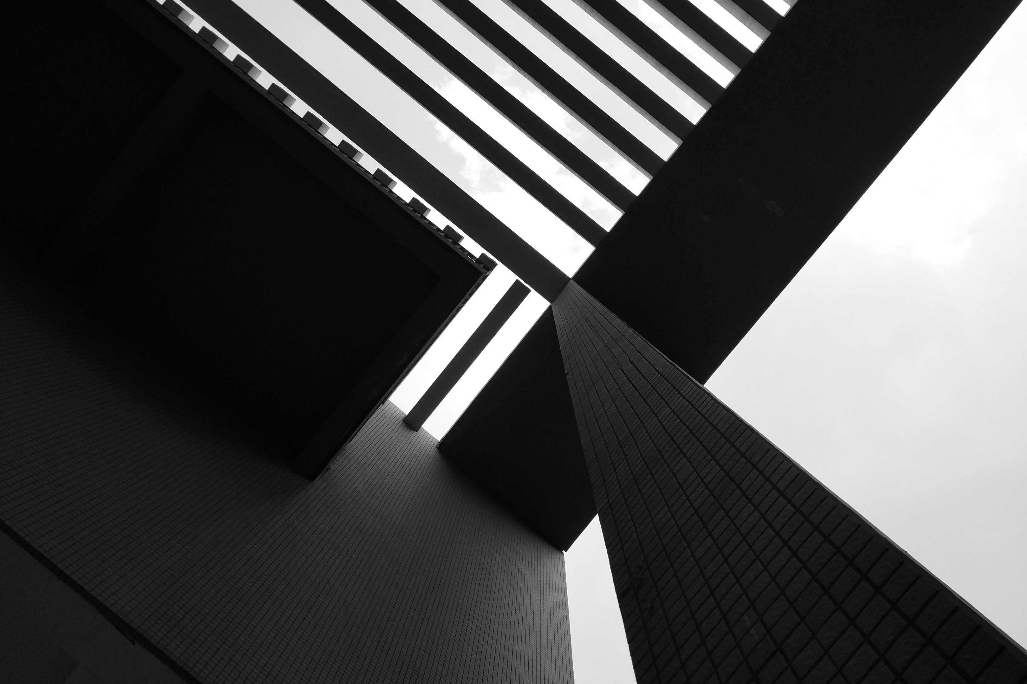 r2-architecture-black-and-white-black-and-white-2332611-1.jpg