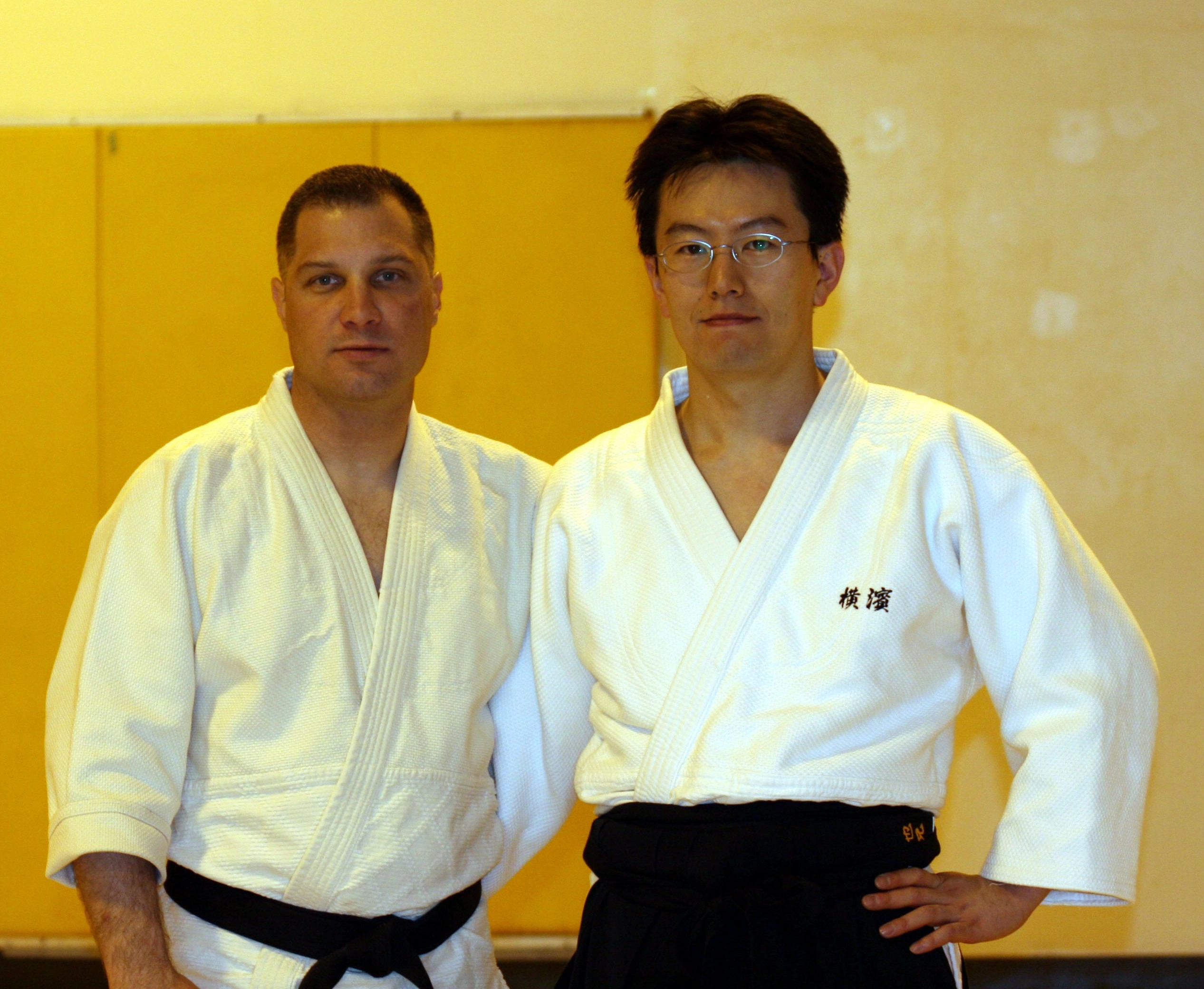 3959-with-yokohama-sensei-at-expo-2005-crop-17622965088143.jpg