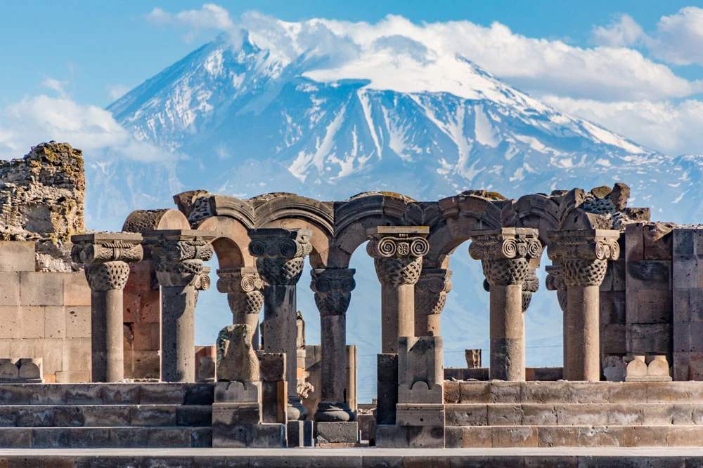 The Tourist City of Armenia, Colombia - Art-A-Tsolum