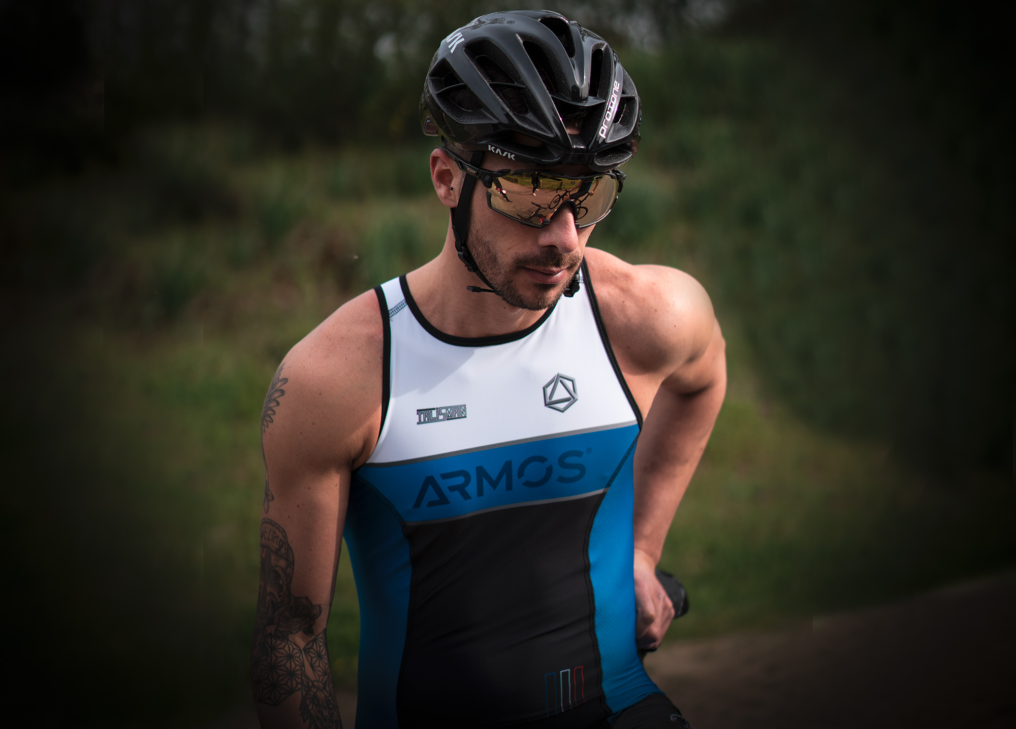 29-photo-gauche-nouvelle-collection-talisman-v2-triathlon.jpg