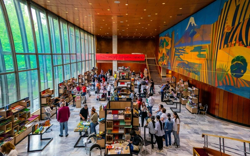 Գրքի երևանյան փառատոն․ ովքե՞ր հաղթեցին գրական մրցույթում