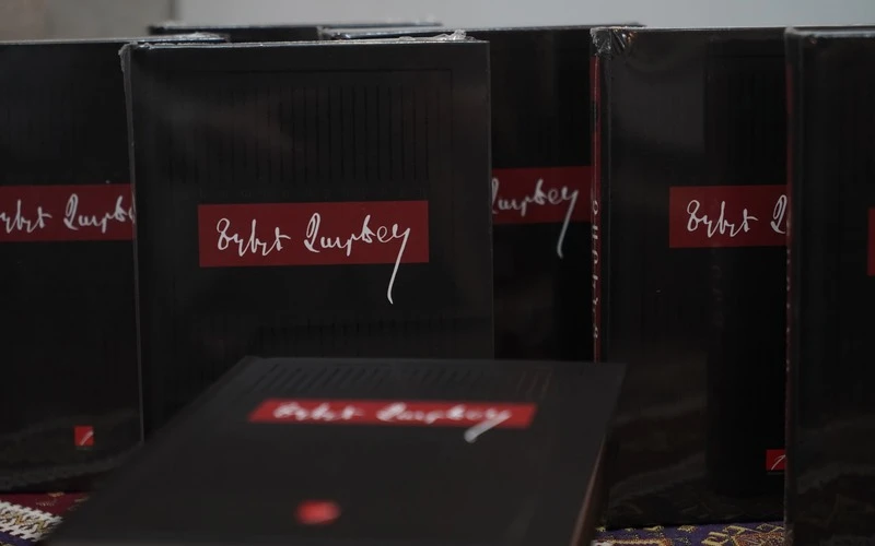 «Կապուտաչյա հայրենիքից»՝ «Բորիս Ձնելաձե»․ Չարենցի երկերի նոր երկրորդ հատորը