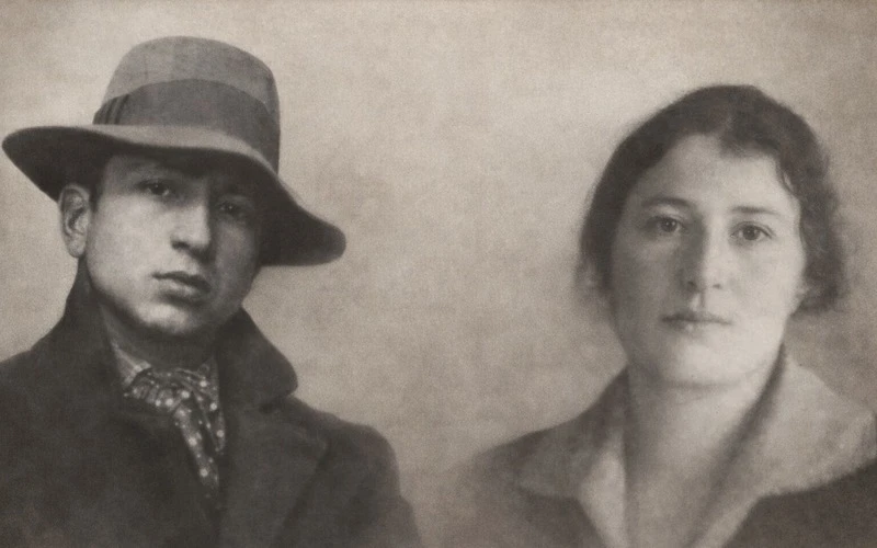 Չարենց․  Ծիածանն  ու Լուսամփոփի պես աղջիկը