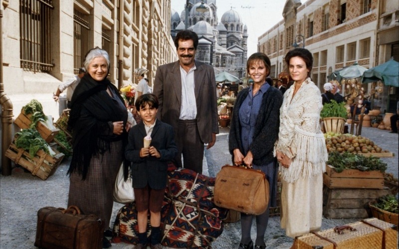 Մայրիկ․ վեպն ու ֆիլմը