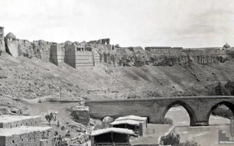 Երևանի բերդն ըստ Խաչատուր Աբովյանի