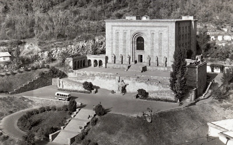 Ինչպես կառուցվեց Մատենադարանը. պատերազմ, արգելքներ, խիստ նկատողություն...