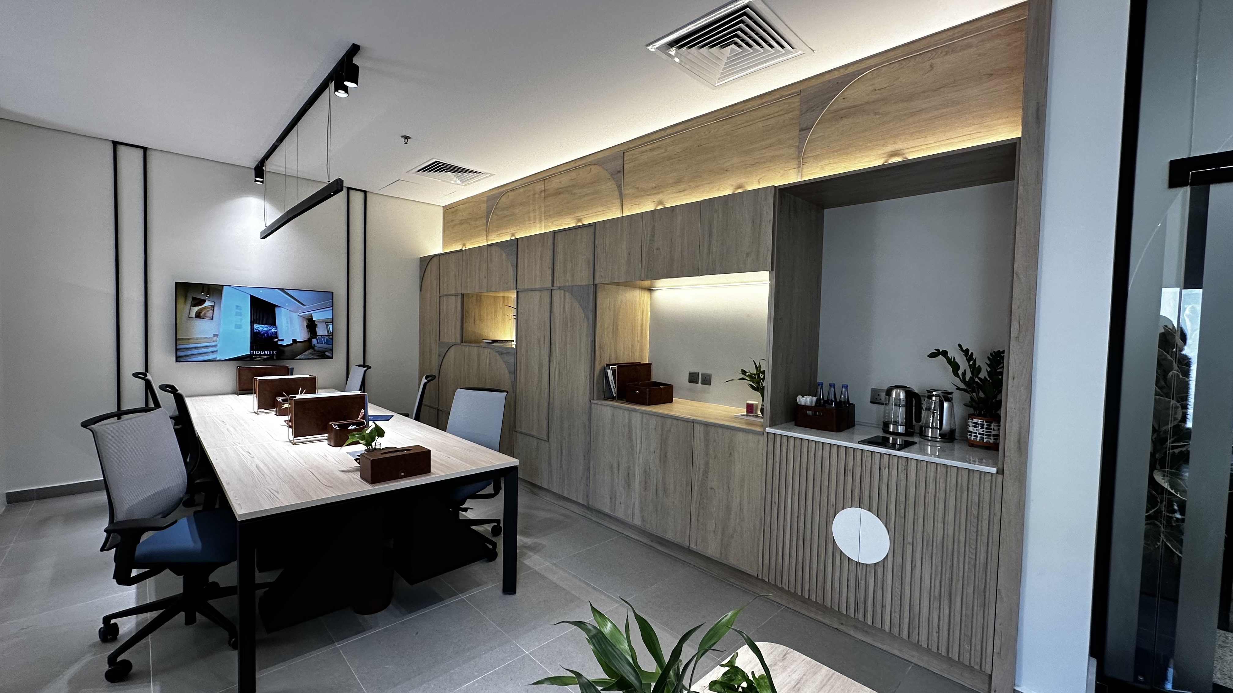 274-office-interior-design-8-17157718400724.jpg