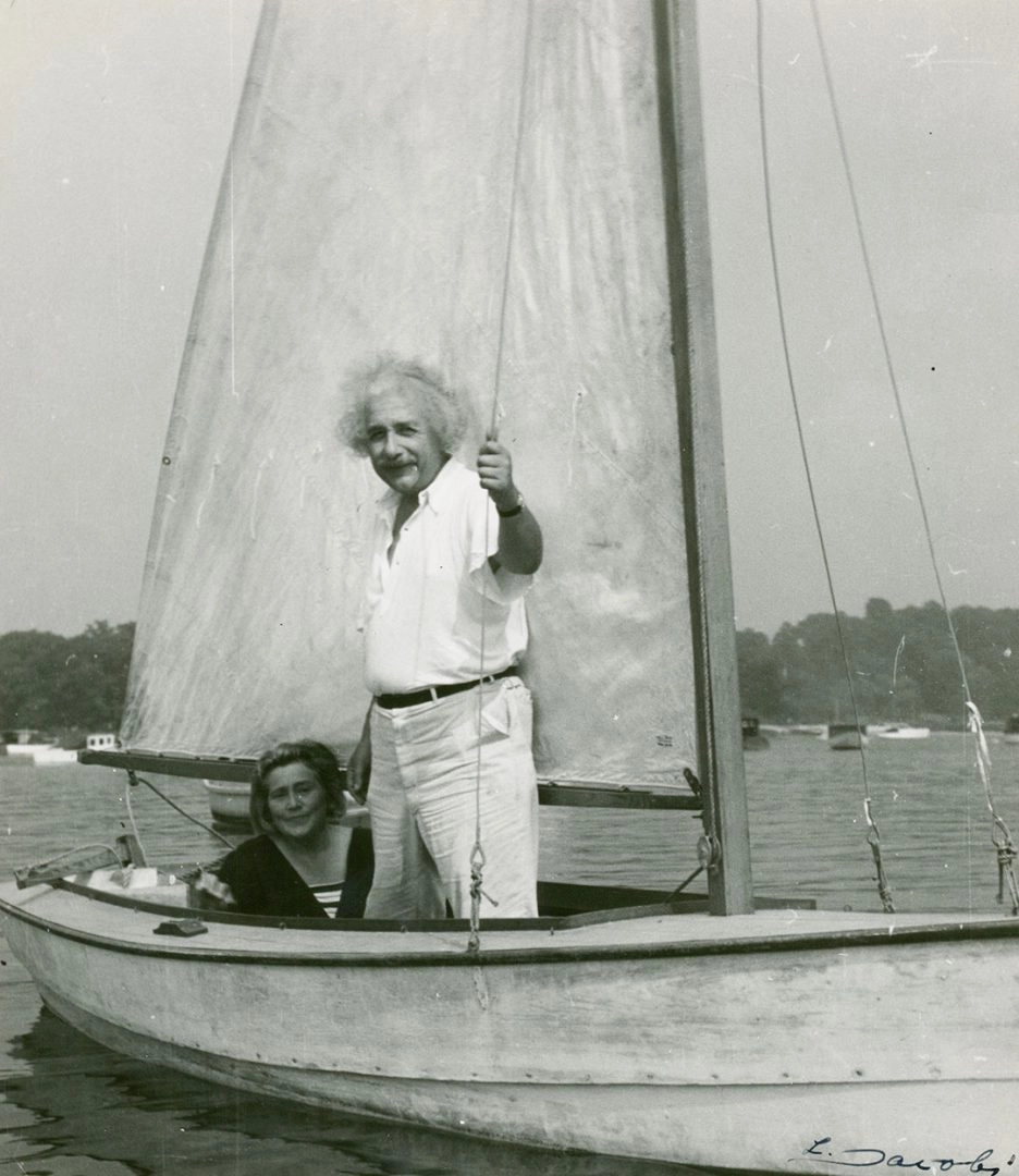 2803-albert-einstein-sailboat-scaled-17378232352255.jpg