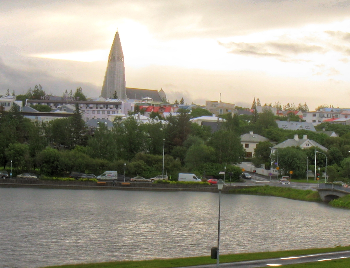 3248-02-hallgrimskirkjatjornin-1747760851316.jpg