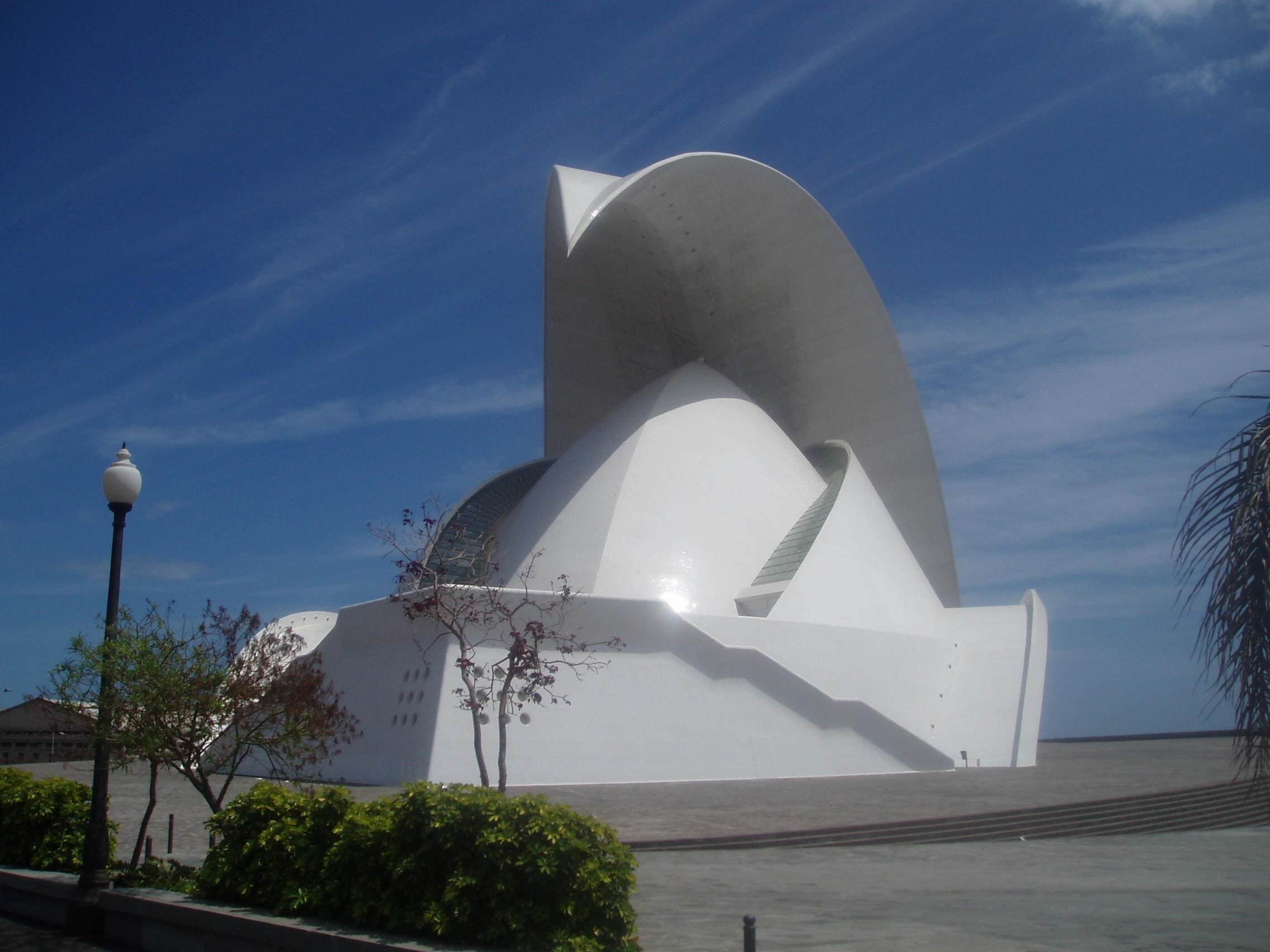4242-auditoriodetenerife013jpg-17547652135377.jpg