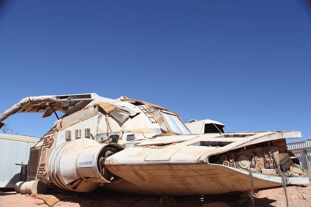 4529-spaceship-from-pitch-17559210333198.jpg