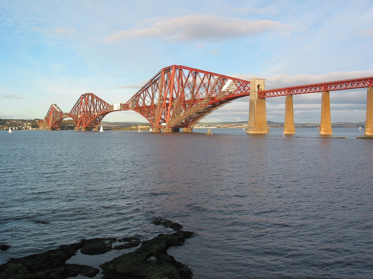 4841-1280px-bb-forthrailbridge-17579656910454.jpg