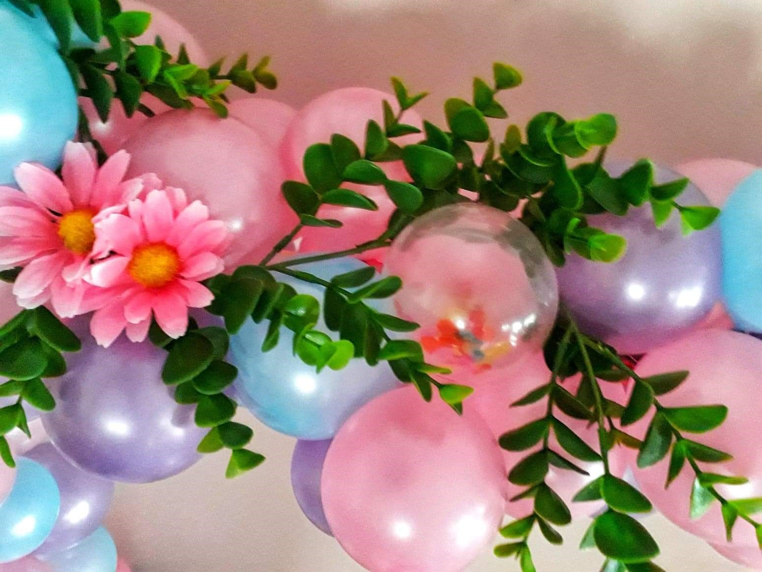 Pastel garland with flowers