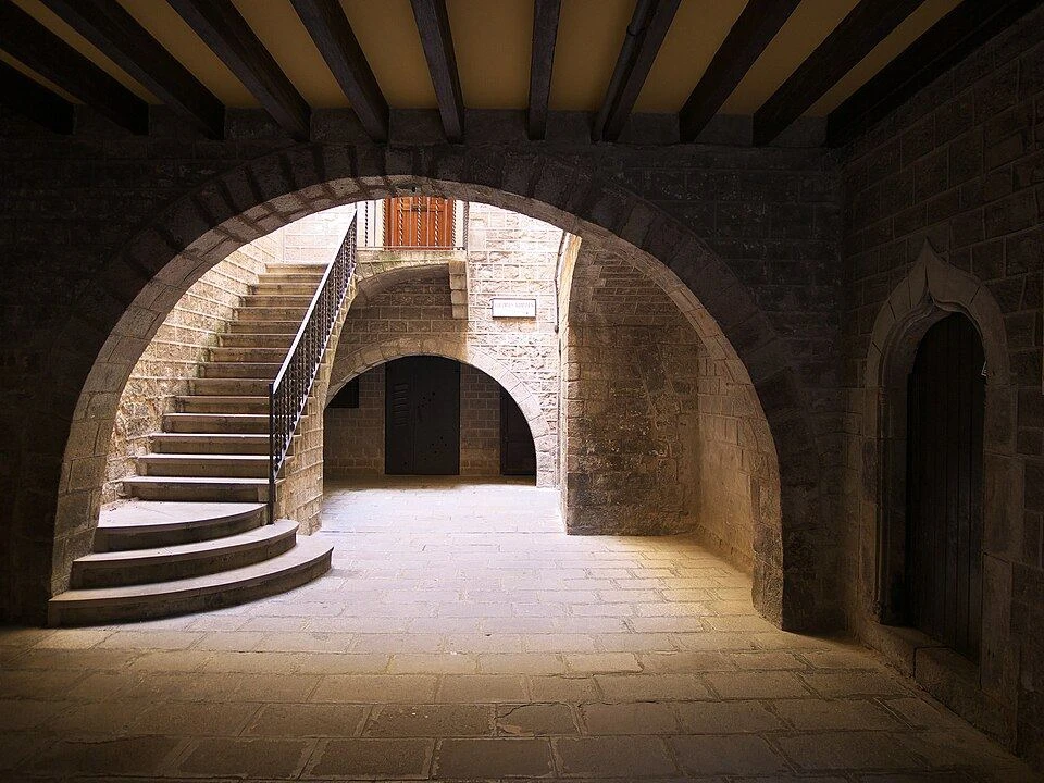 Barcelona Digital Nomad Lifestyle Guide: Live, Work & Connect