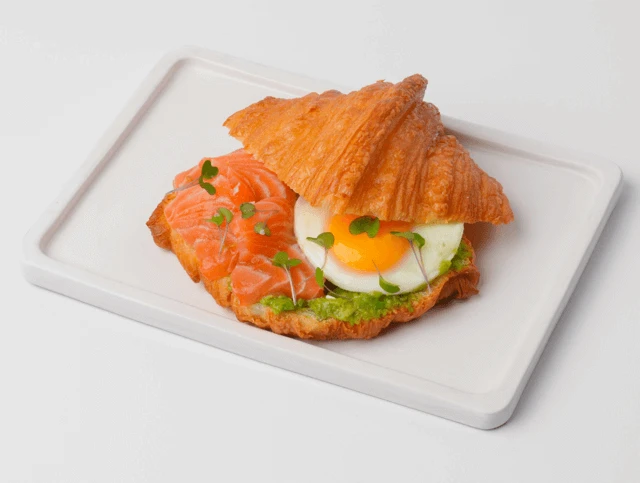 2496-salmon-croissant-medium-17689364543051.png