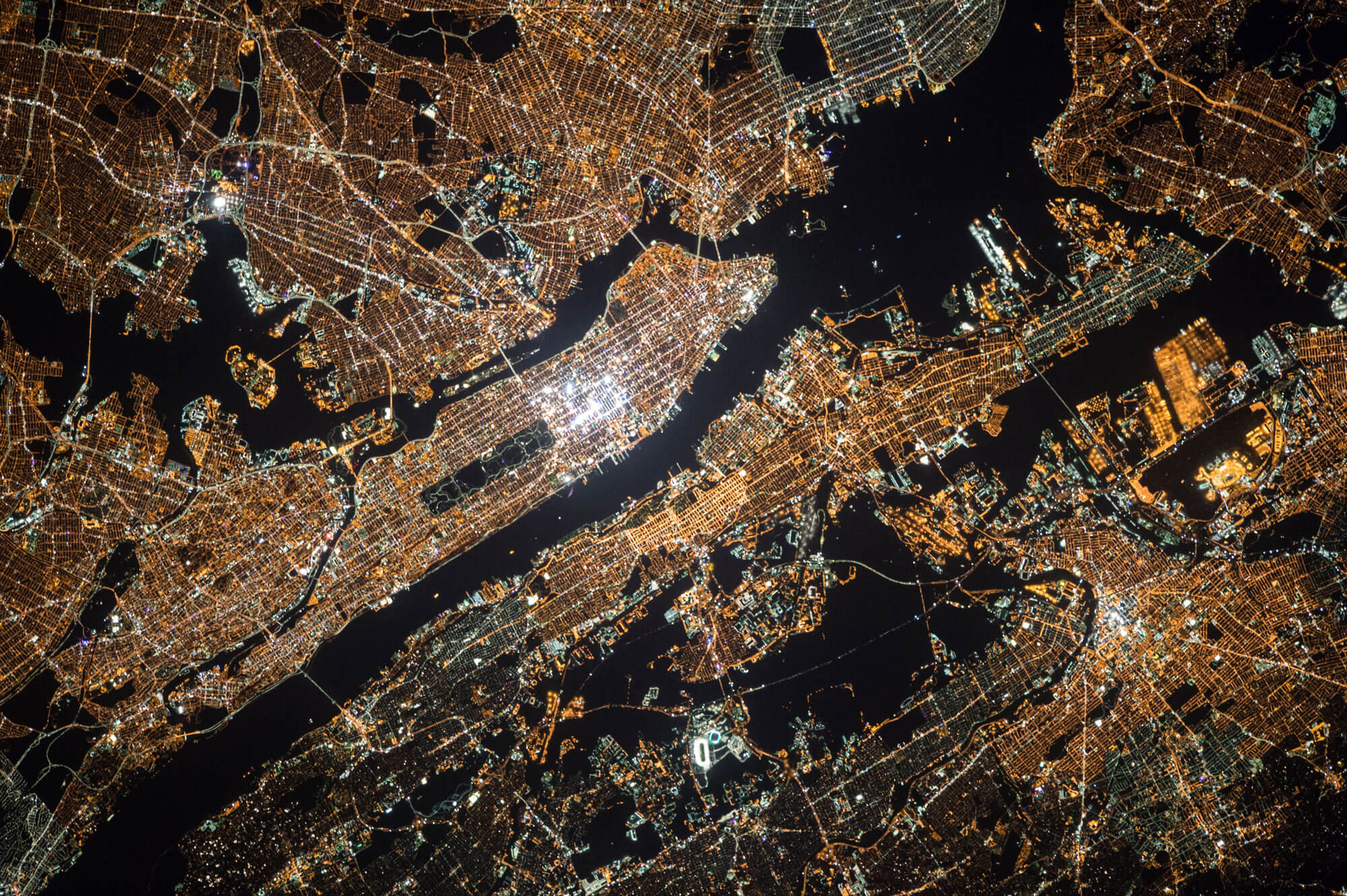 80-r34-nasa-43569-unsplash.png