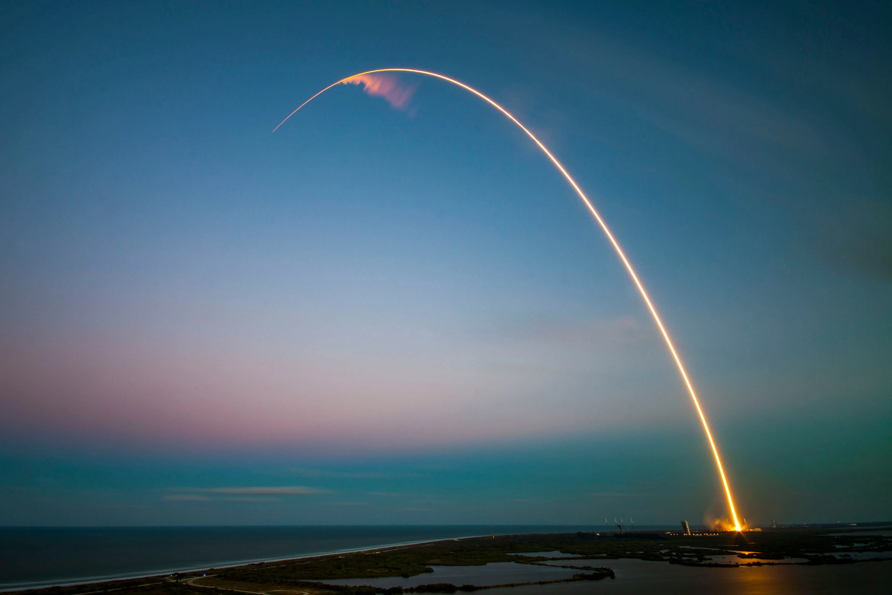 r231-spacex--p-kcm6xb9i-unsplash-17693765093989.jpg