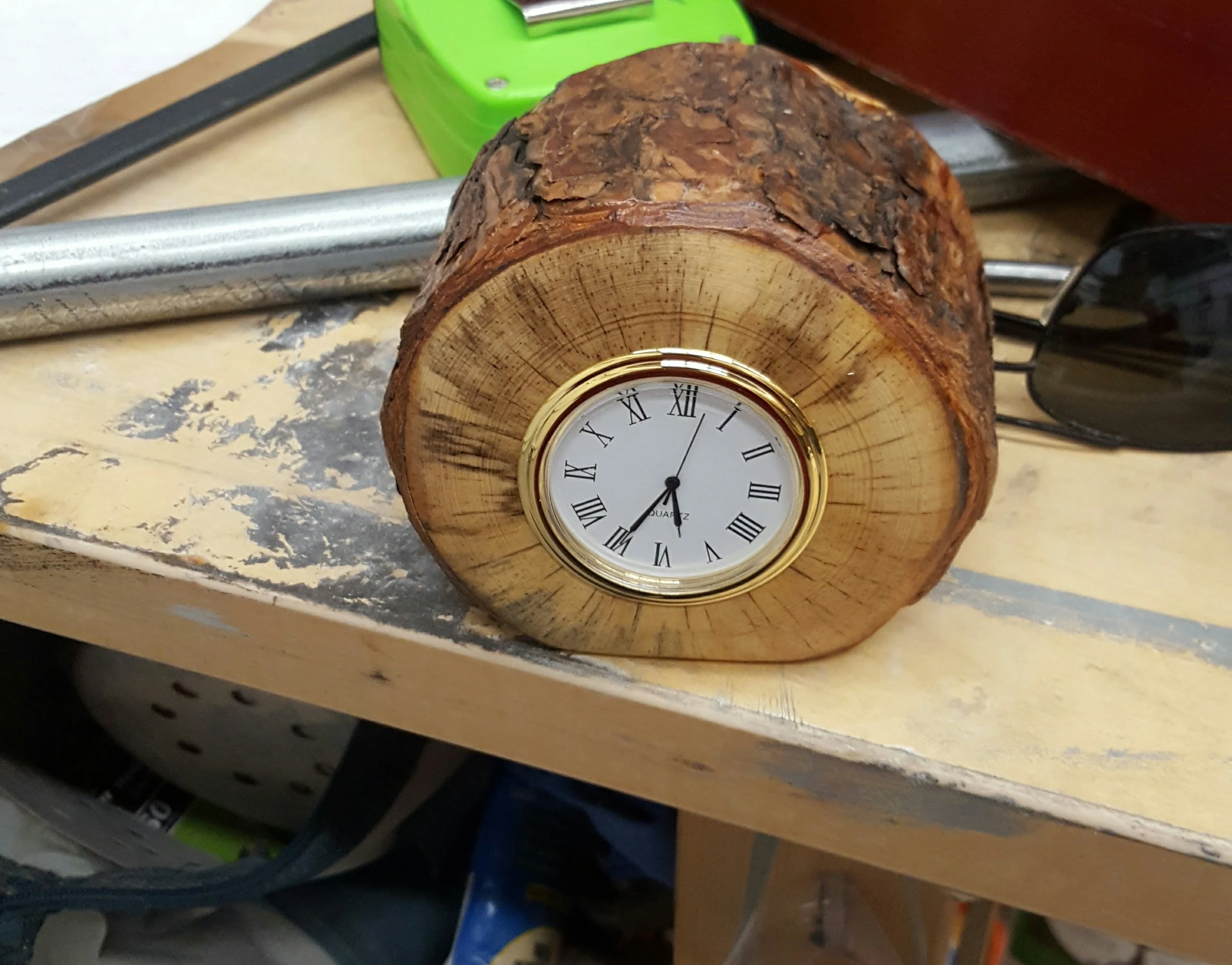 181-pine-desk-clock.jpg