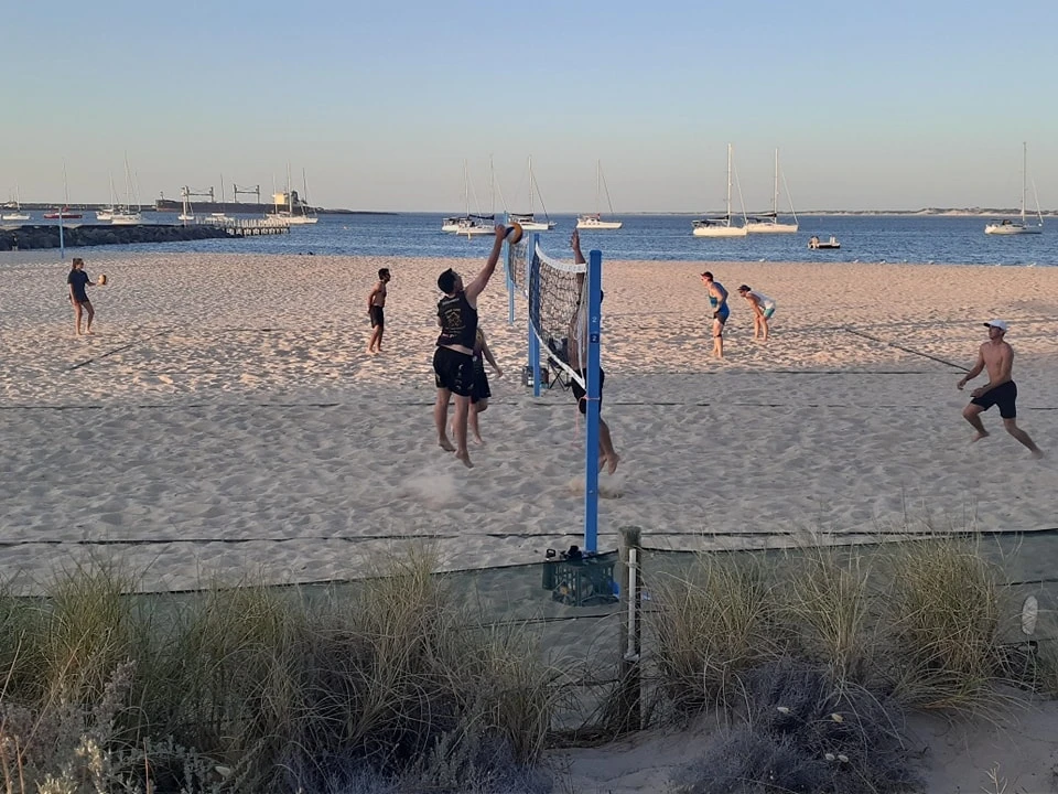 49-koombana-volleyball-scene-16961504811159.jpg