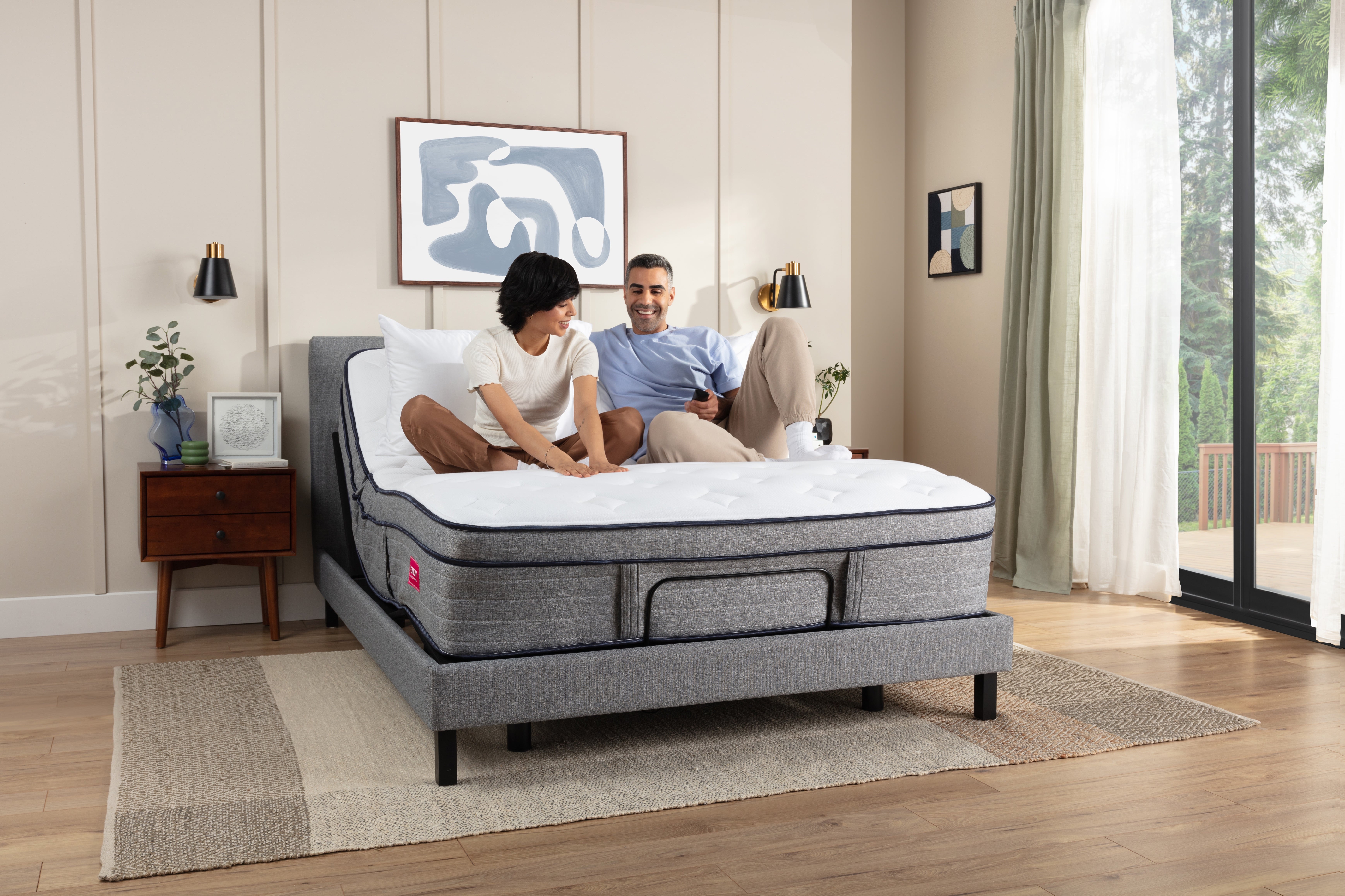 1072-adjustable-bed-lifestyle-170-17182076805691.jpg