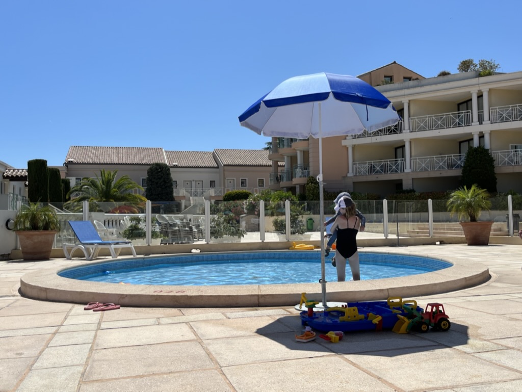 Kids pool next to infinity pool