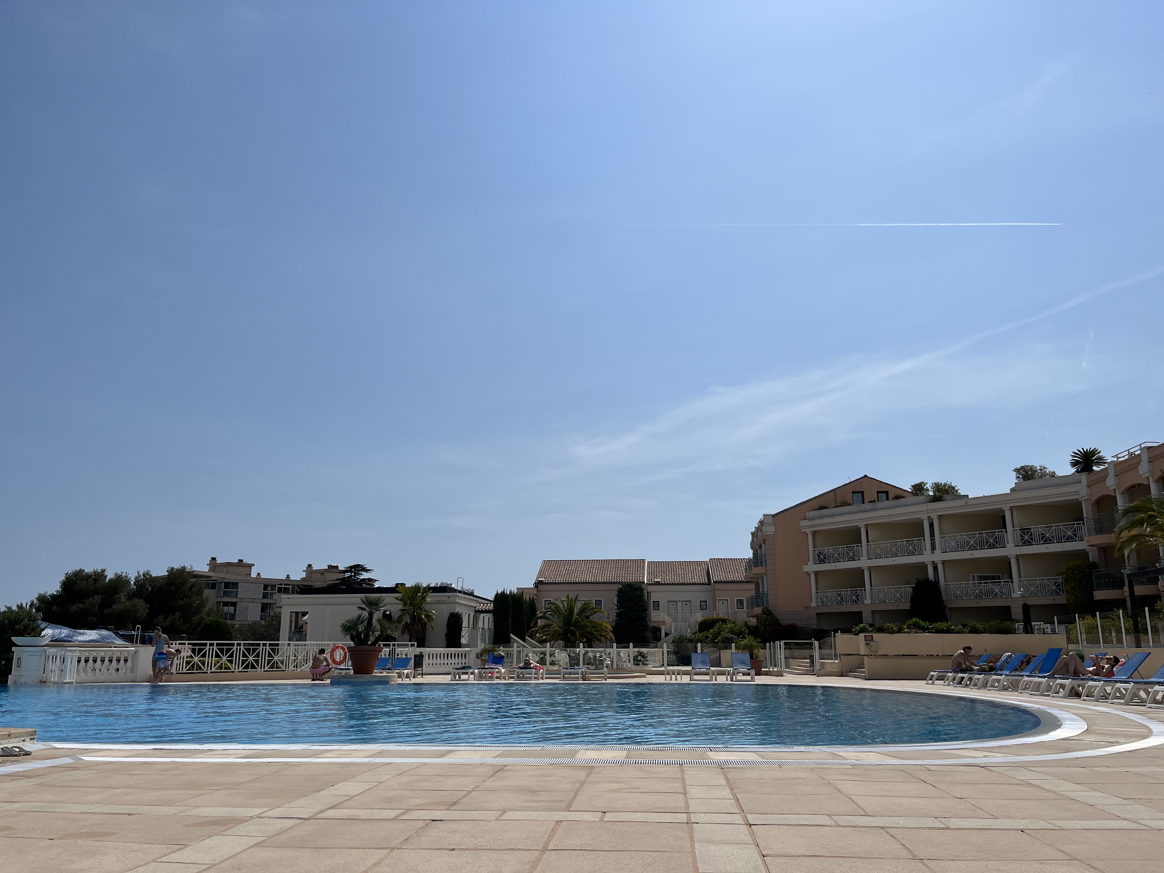 Kids pool next to infinity pool