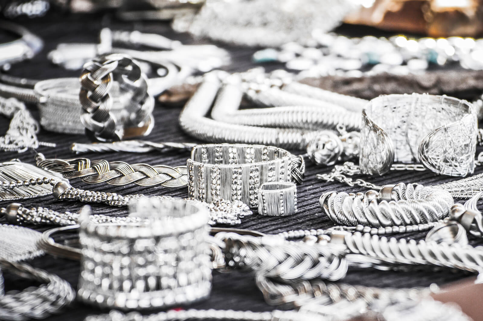How to clean silver jewelry?