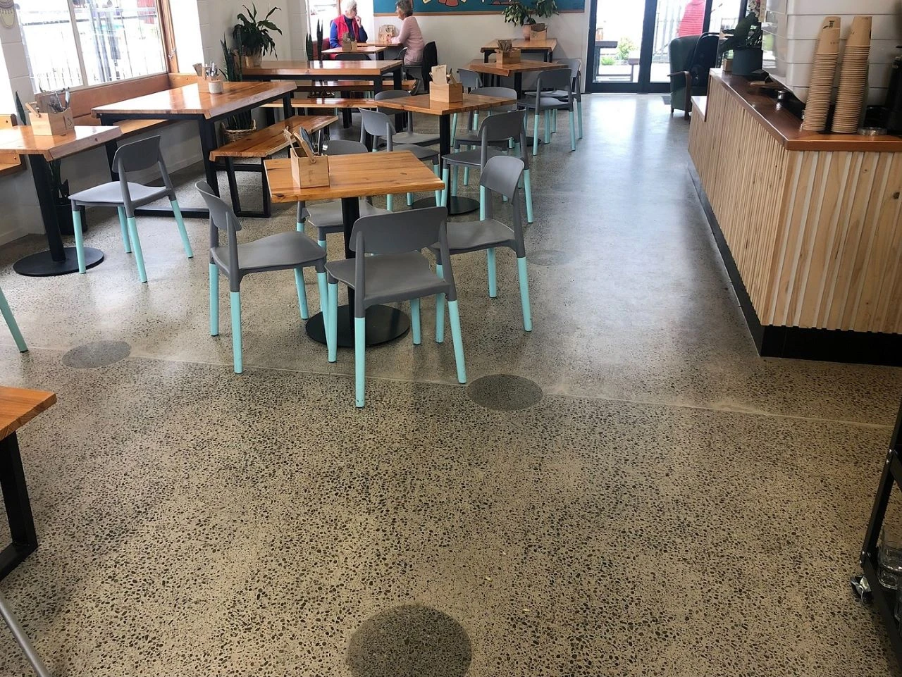 2593-no2-resized-south-brighton-cafe-epoxy-coated-polished-concrete-christchurch-17256784186109.jpg