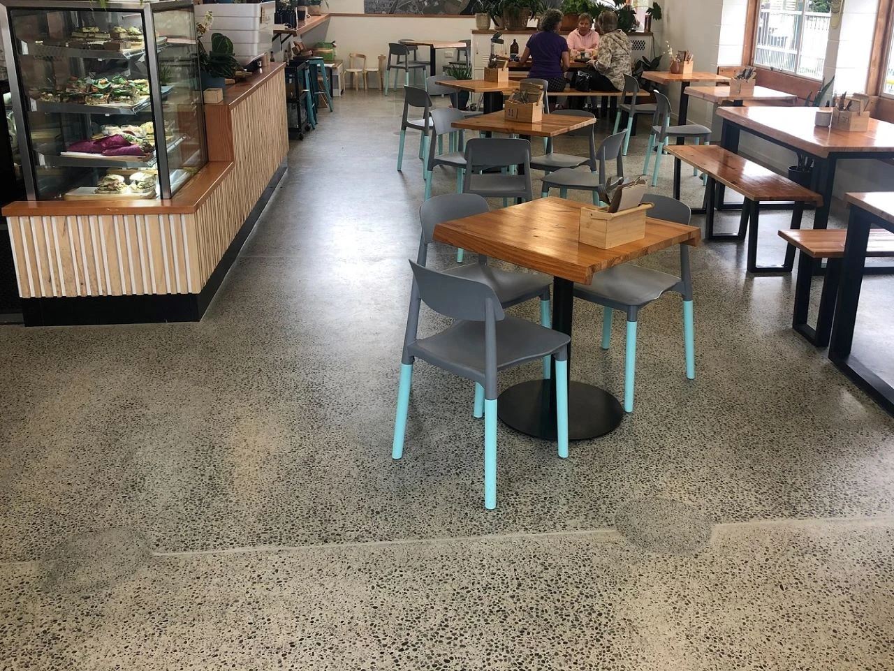 2593-no2-resized-south-new-brighton-cafe-epoxy-coated-polished-concrete-christchurch-17256784180344.jpg