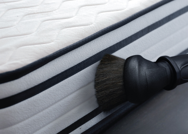 1126-coway-mattress-care-service-step-4-side-edge-cleaning-1.jpg