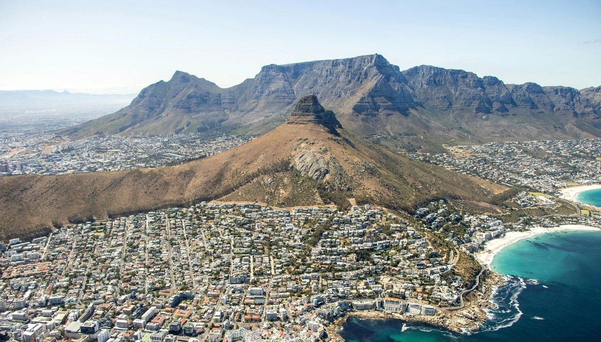 r44-south-africa-card-hq-1200x684-17740190231589.jpg