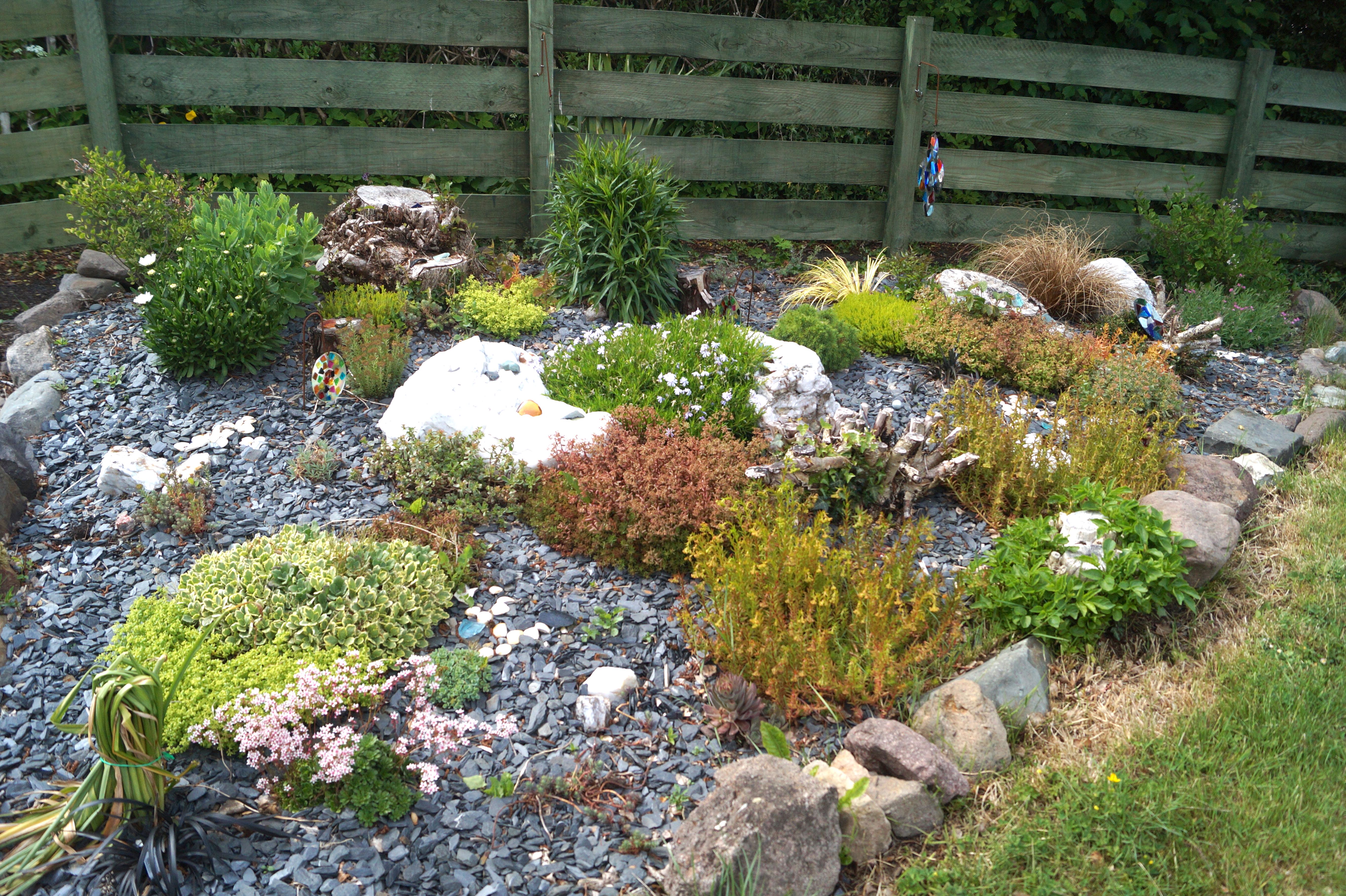 447-rockery.jpg