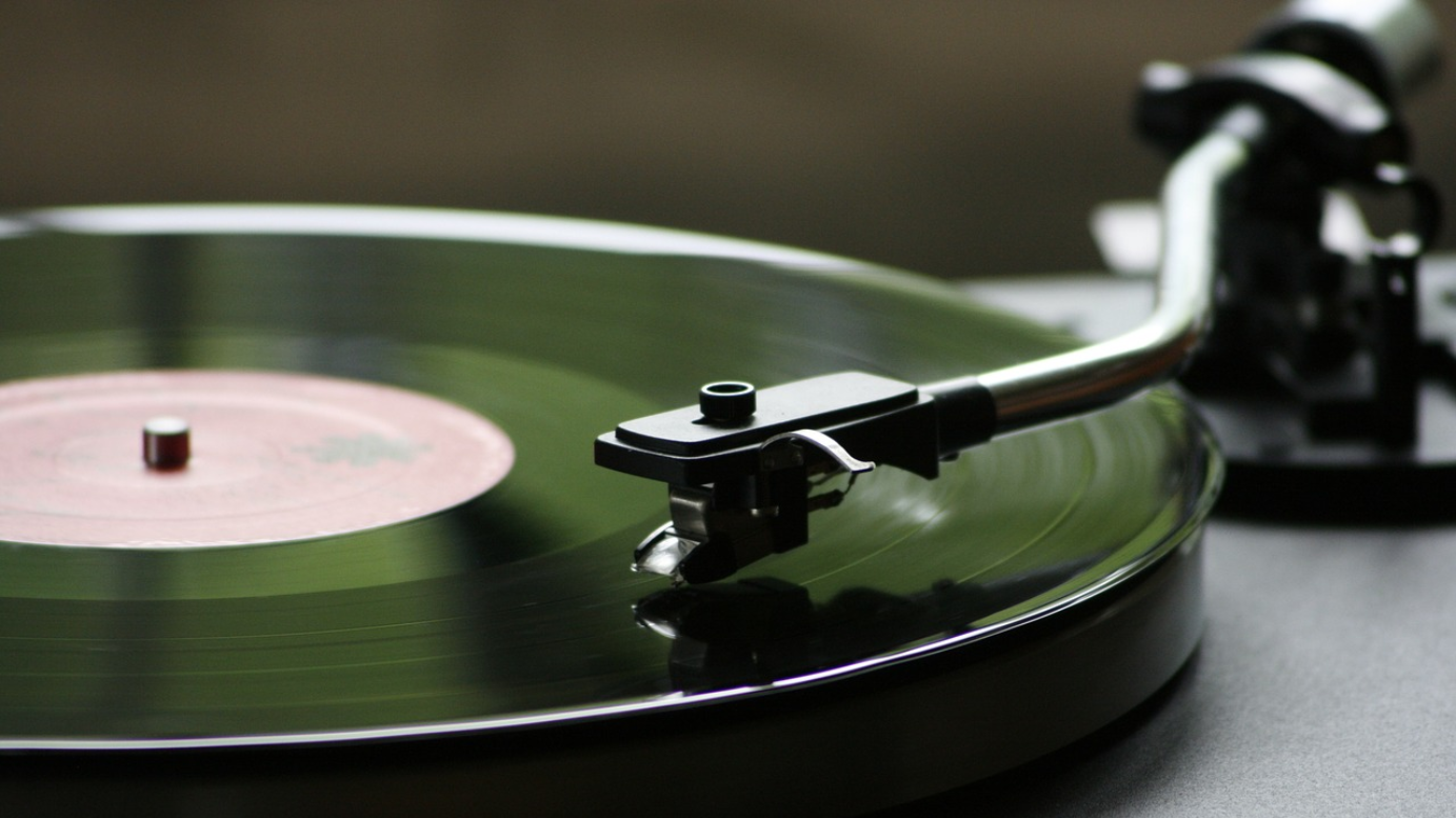 r38-turntable-15982112643088.png