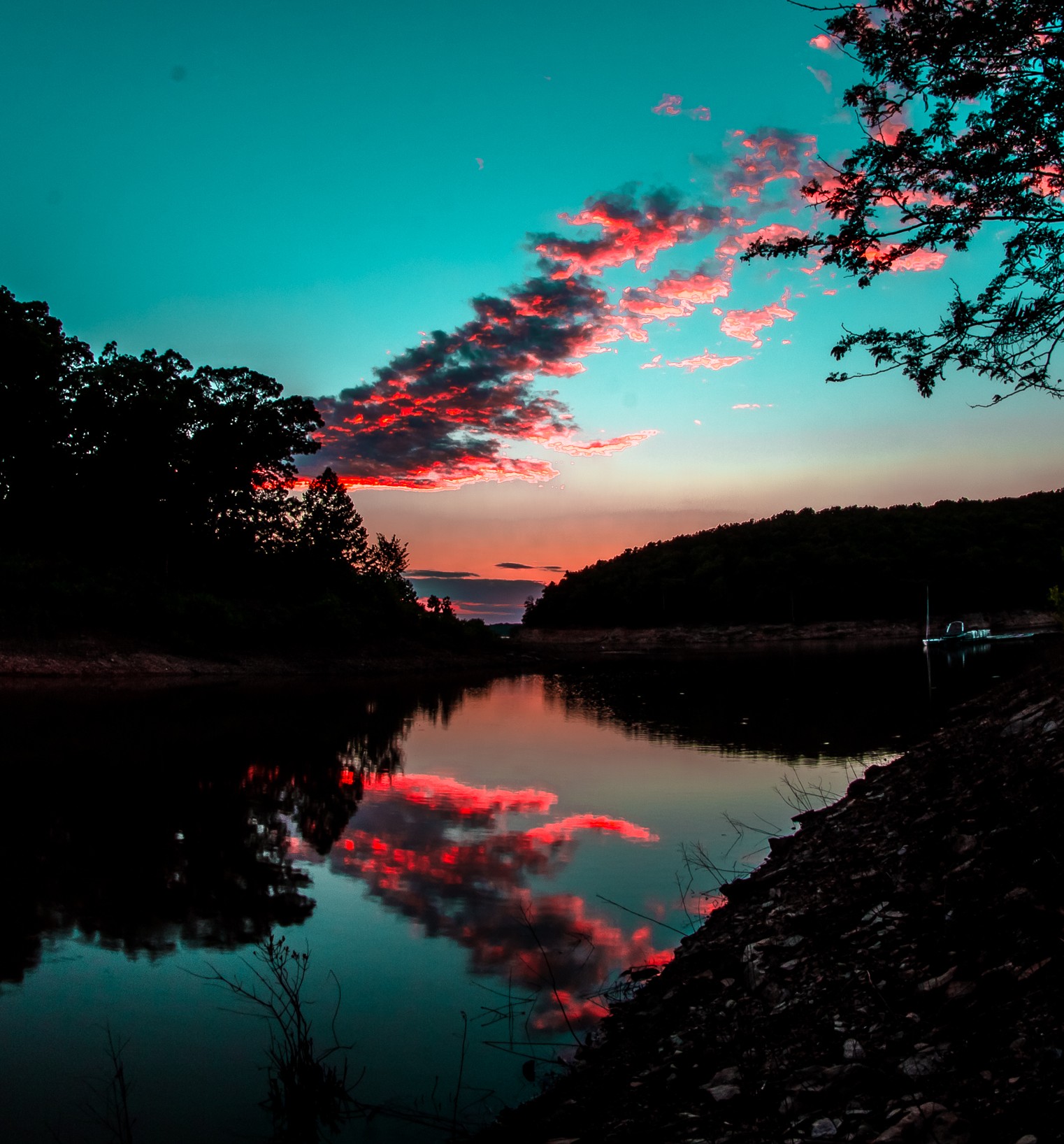 742015221636466-lakefrontsunset-3070.jpg
