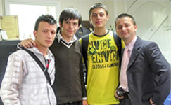 284-stu2.jpg