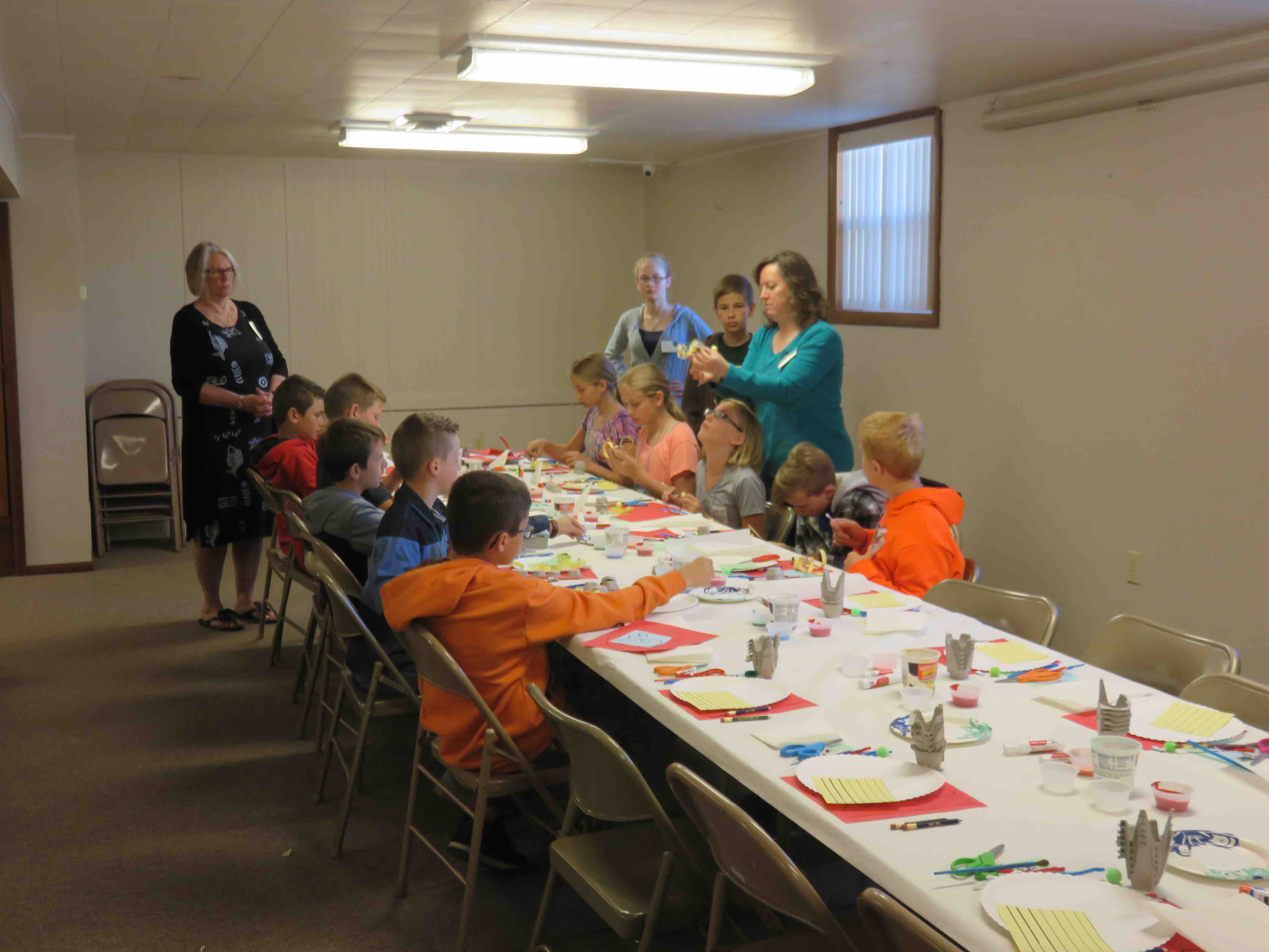 546-vbs-crafts.jpg