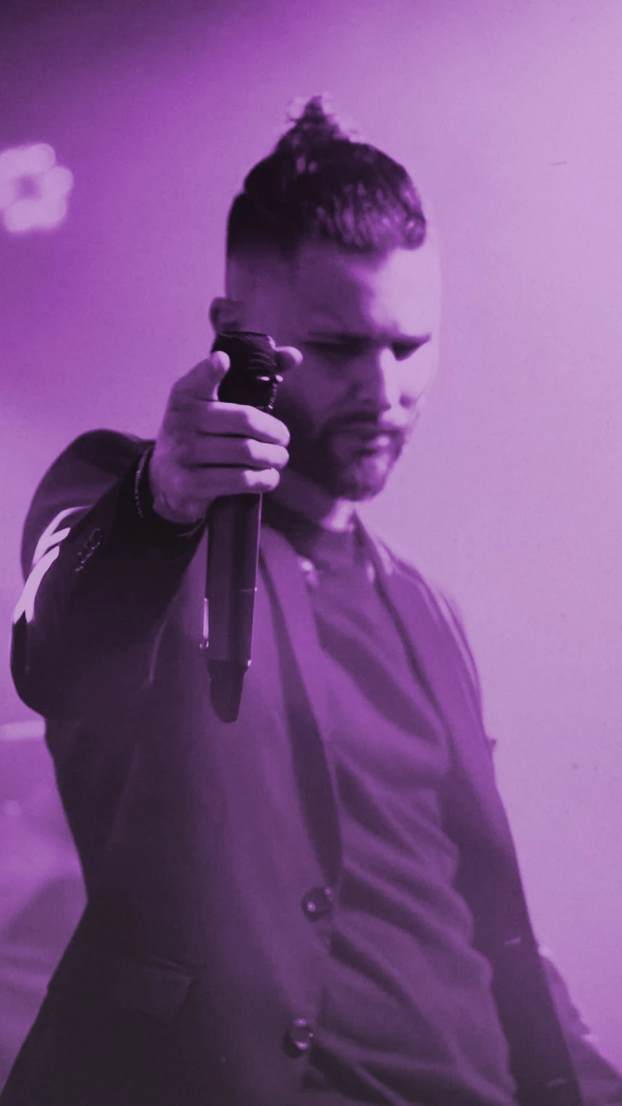 280-mike---9x16-17837022988659.jpg