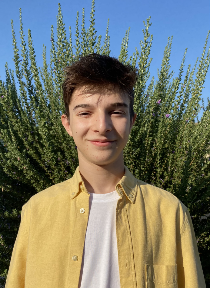 1550-headshot-sarkisantonyan-sarkisantonyan29.png