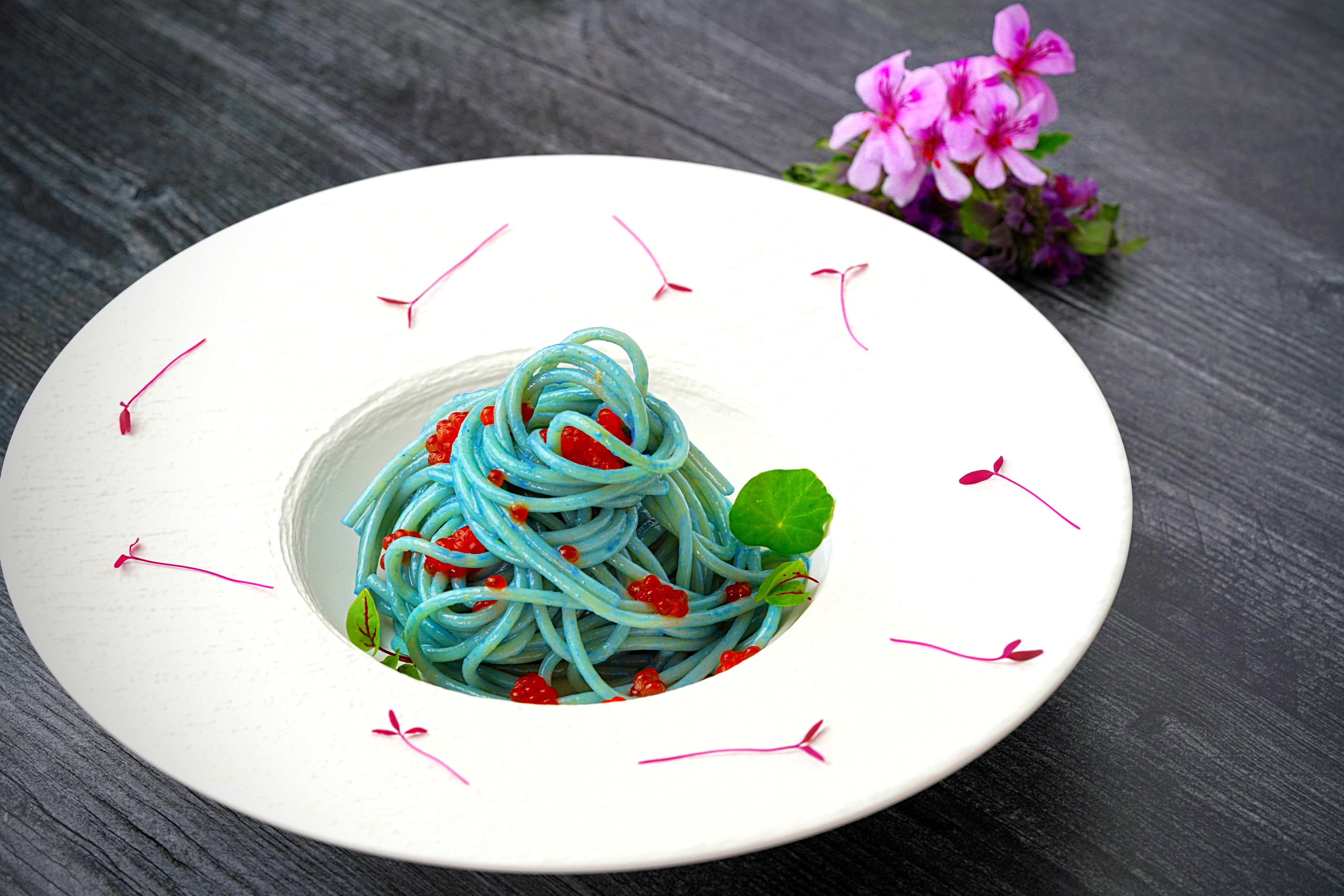 Blue Spaghetti & Salmon Roe