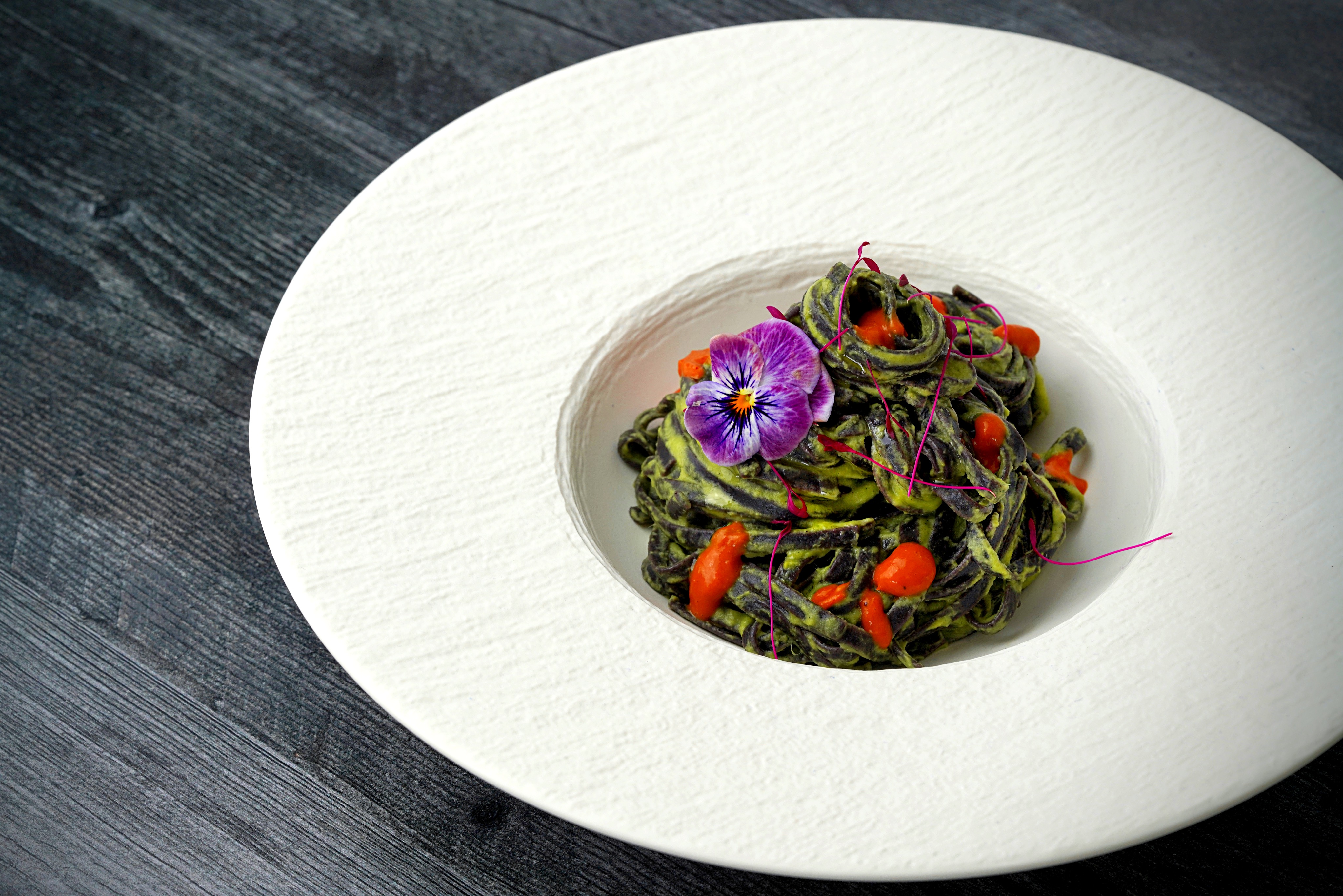 Black Rice Noodles with Sugar Snaps and Tomato Sauce