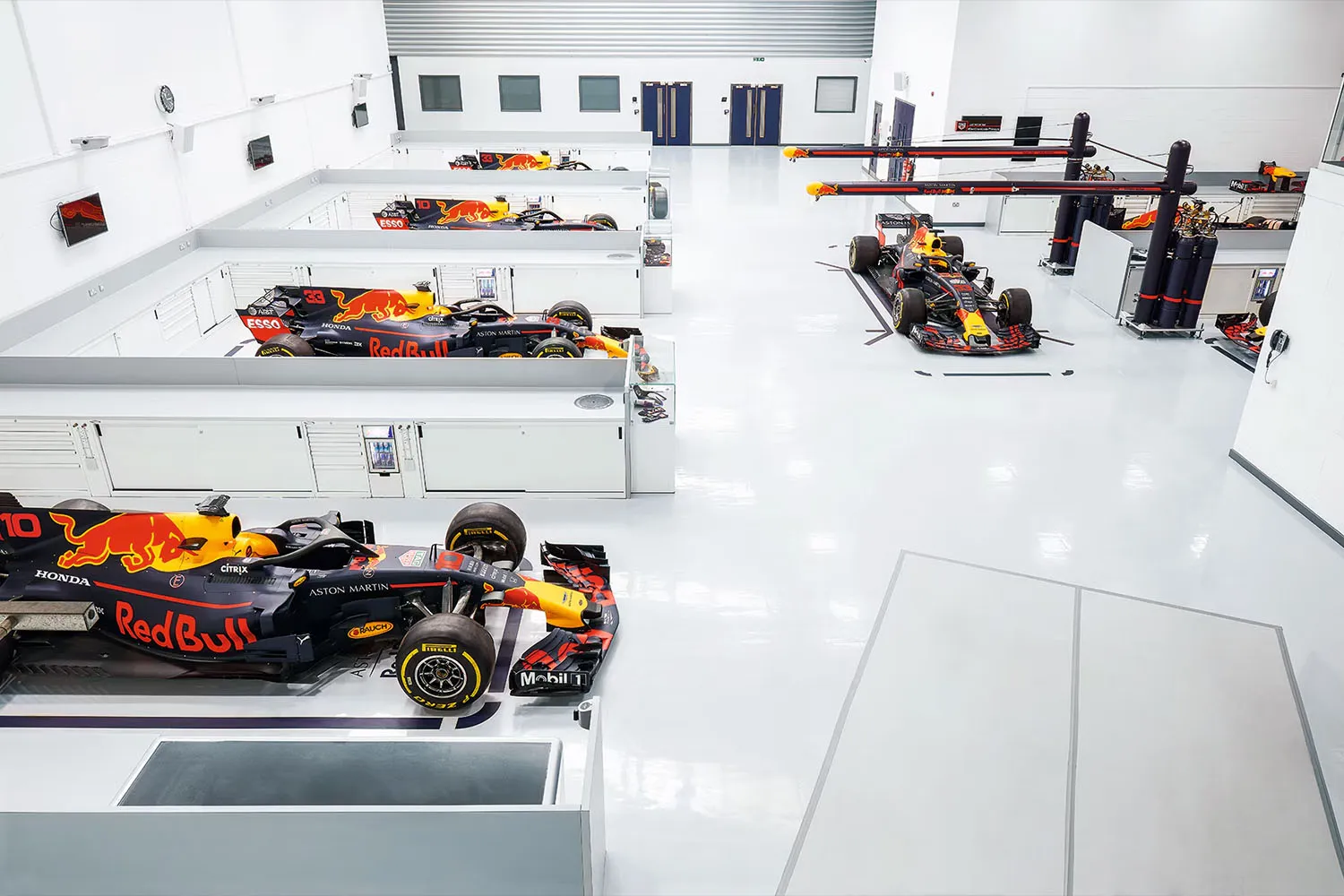 8946-redbull-thumb011-17537749880219.jpg