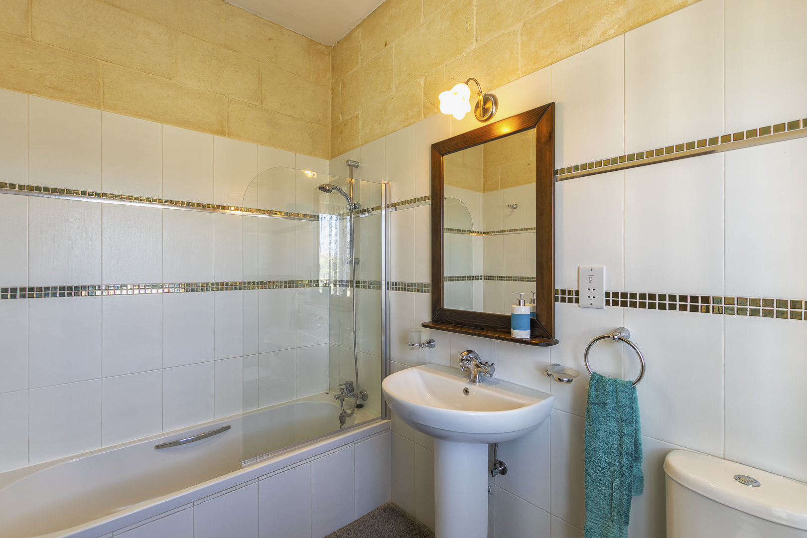 twin room with ensuite bathroom and terrace overlooking the pool and countryside views