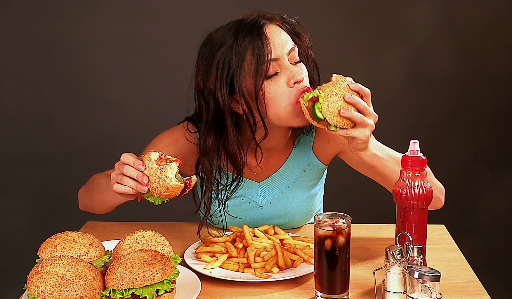 8332175310231036-excess-calories2.jpg
