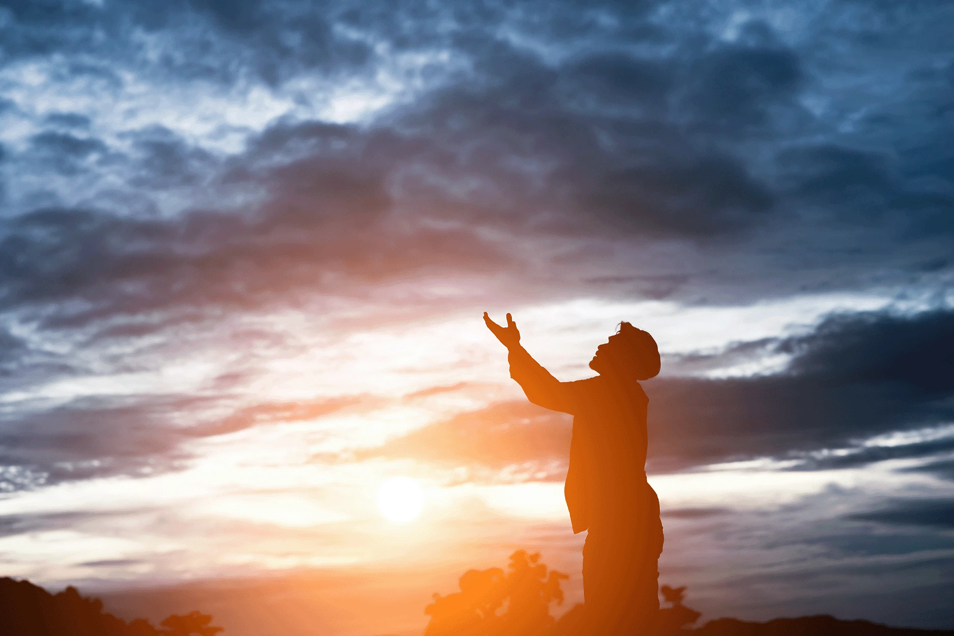 67-silhouette-handsome-asian-man-praying-17078369432345.png