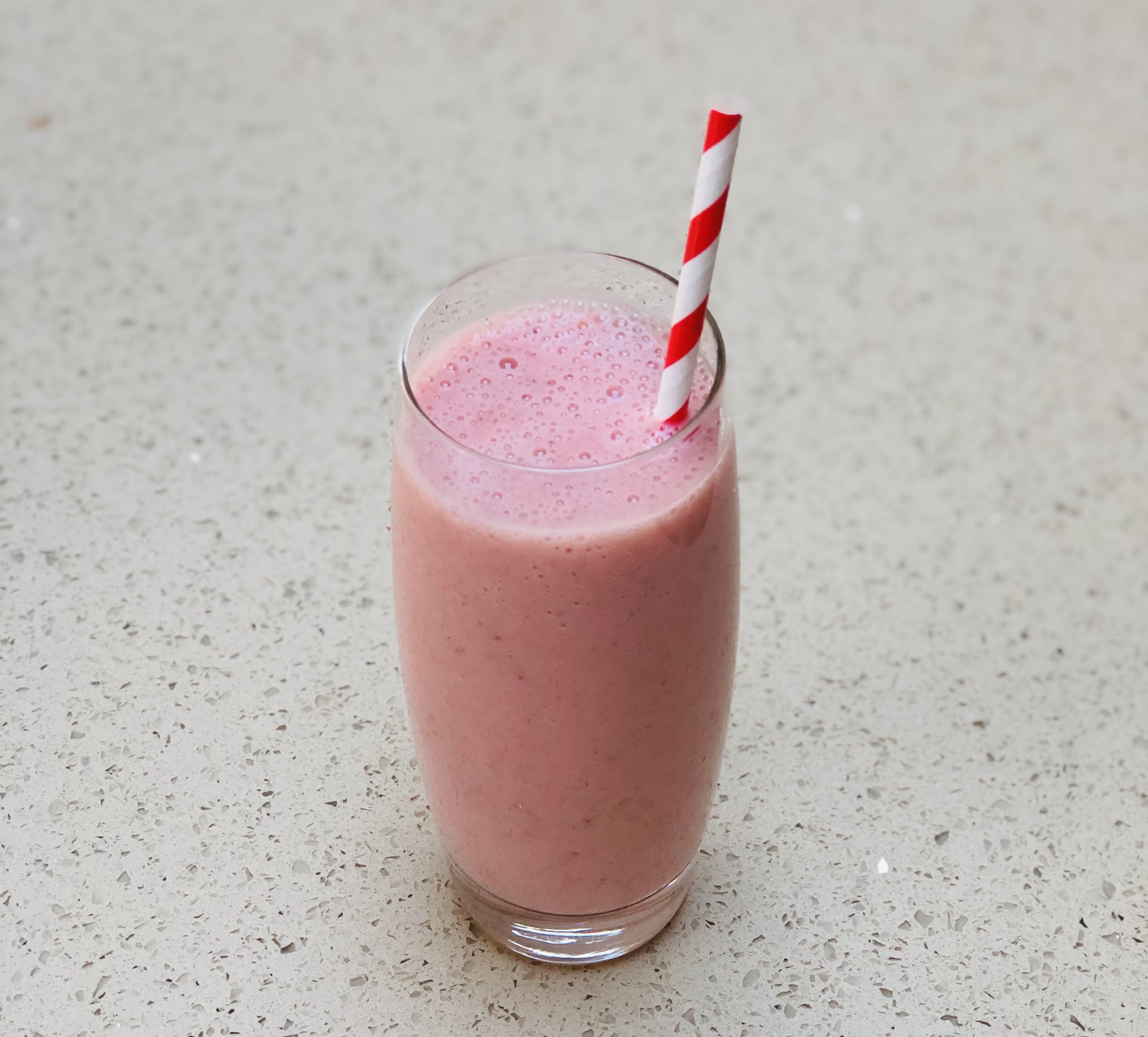 0380302427321115-smoothie2.jpg