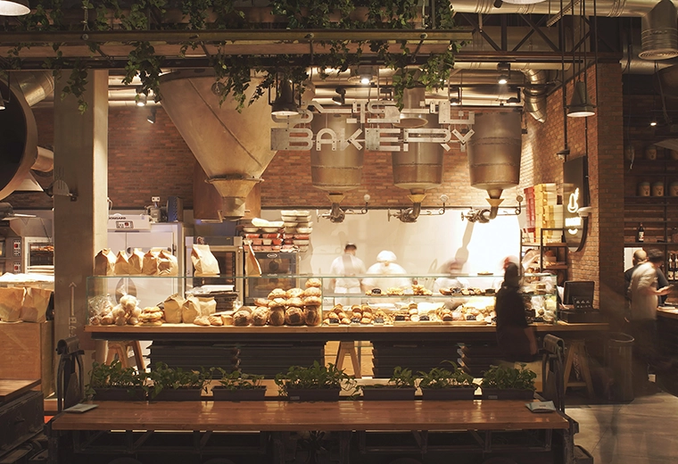 807605202209-roostar-cafe-bakery-project-banner-iglu-studio-17527742807512.png