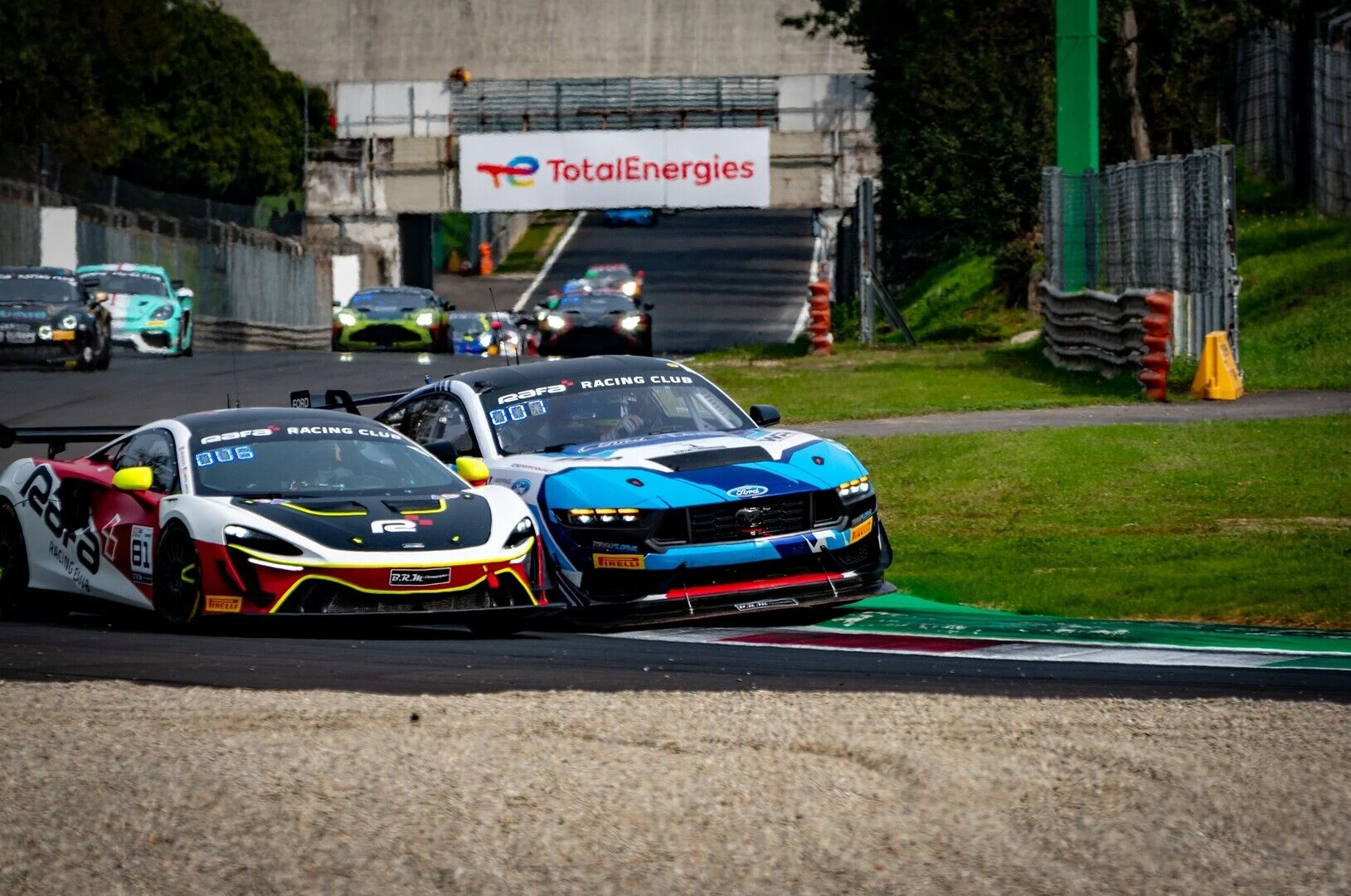 Schitterende prestaties voor TeamFloral-Vanspringel en de Mustang GT4 op Monza