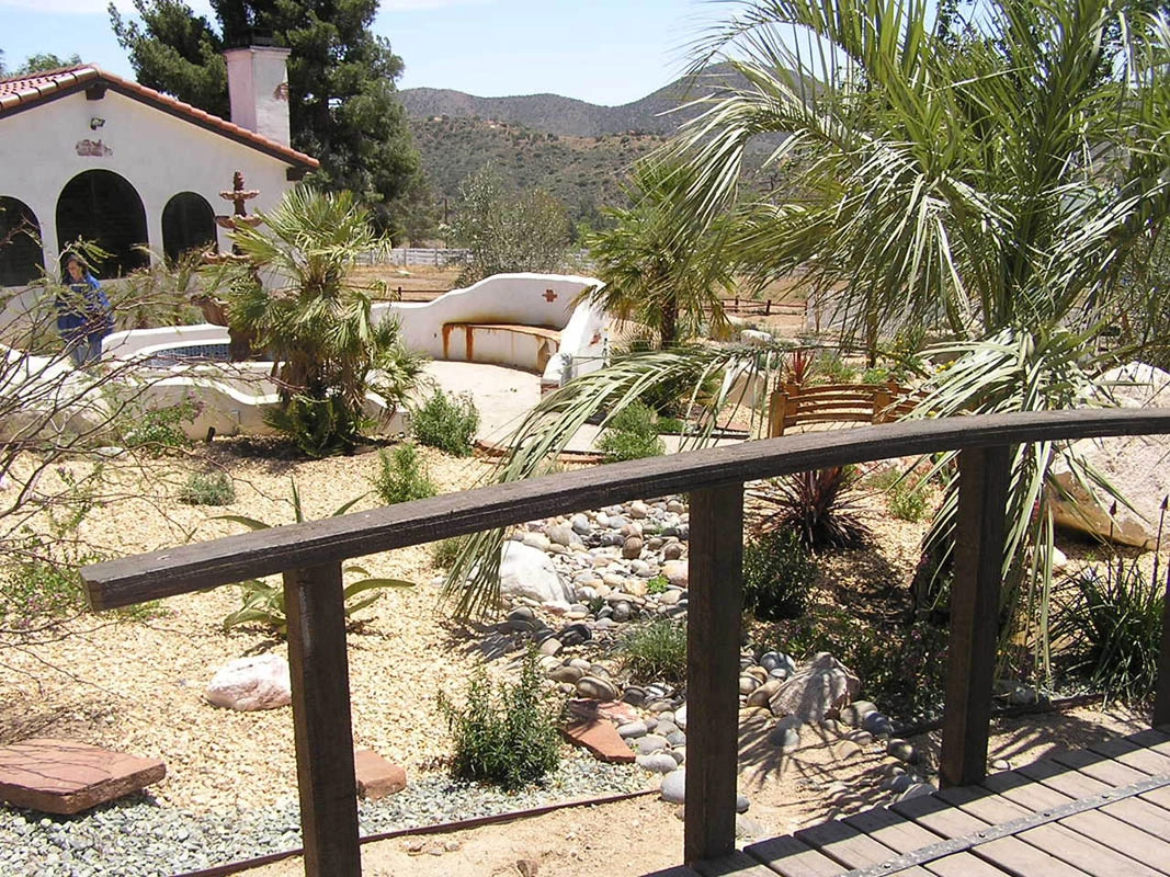 Hispanic southwestern garden blends with house Historical southwestern garden design
